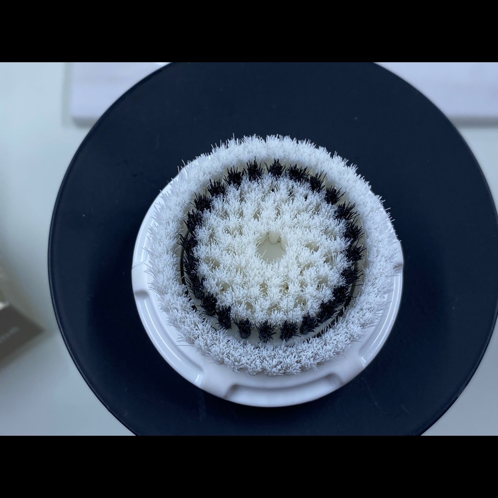 🌟 Sensitive Brush Head Replacement - Picture 4 of 11